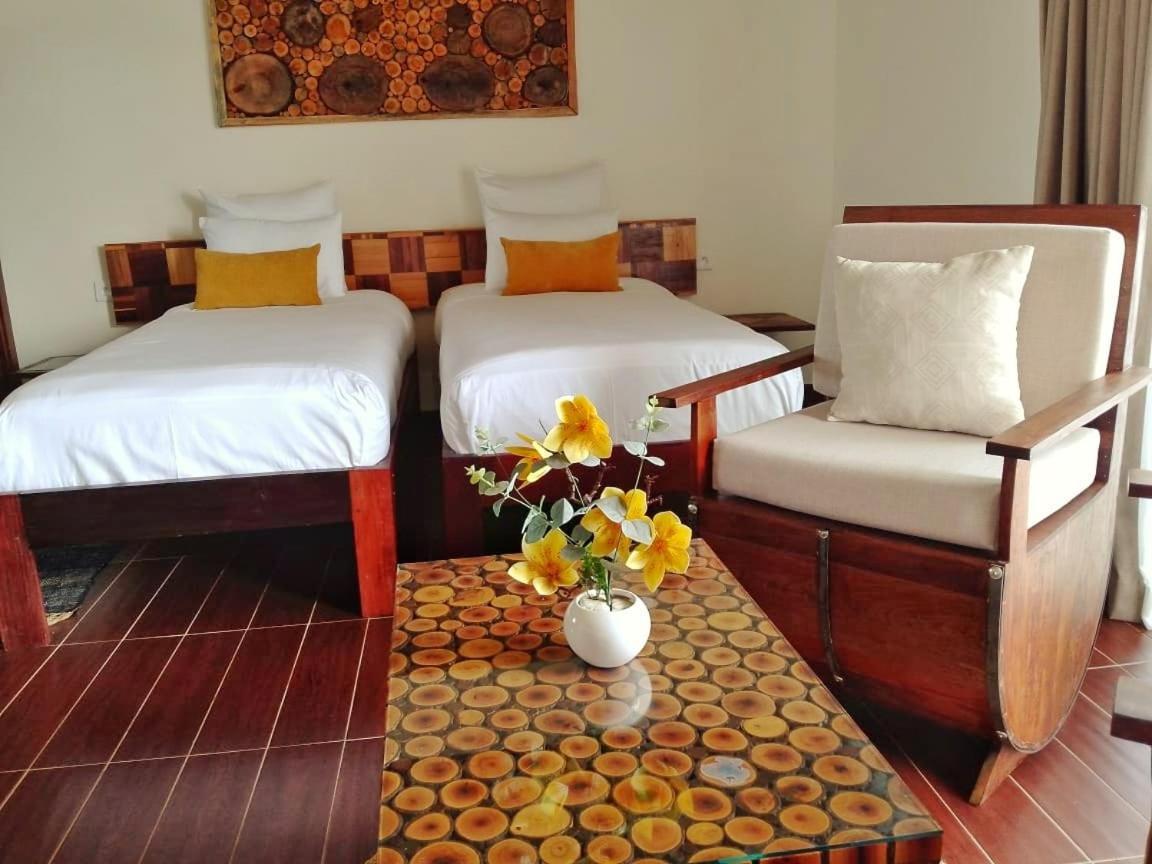 Bira Hotel Antsirabe Dış mekan fotoğraf