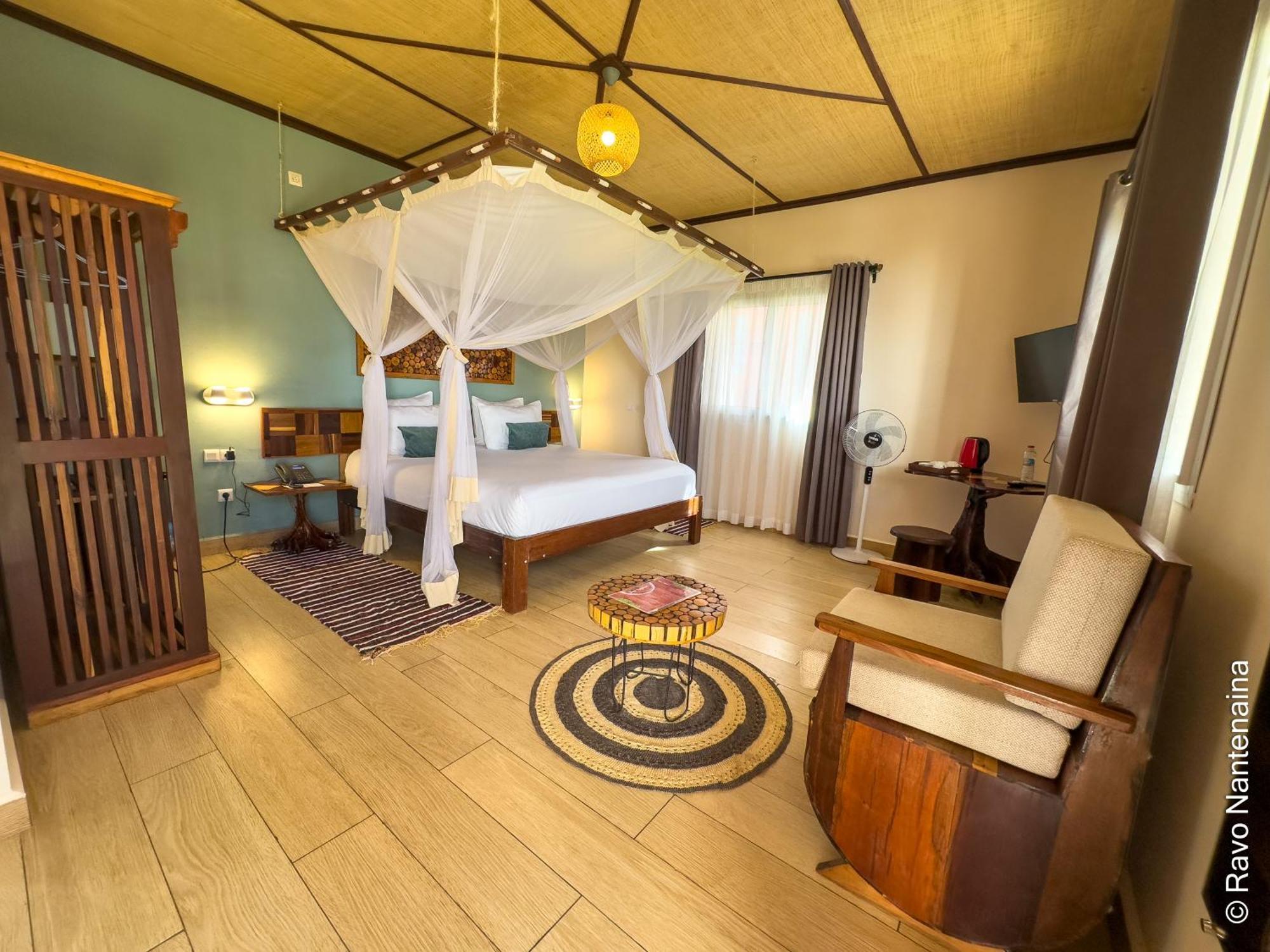 Bira Hotel Antsirabe Dış mekan fotoğraf