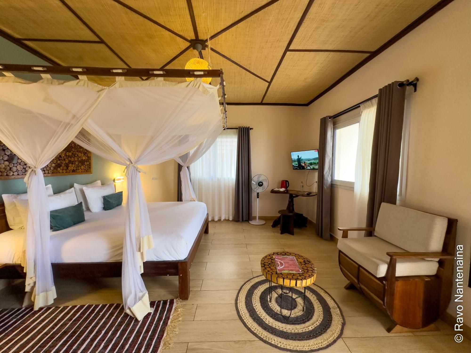 Bira Hotel Antsirabe Dış mekan fotoğraf